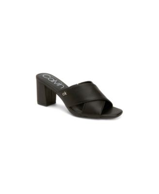 giaa strappy sandal nine west