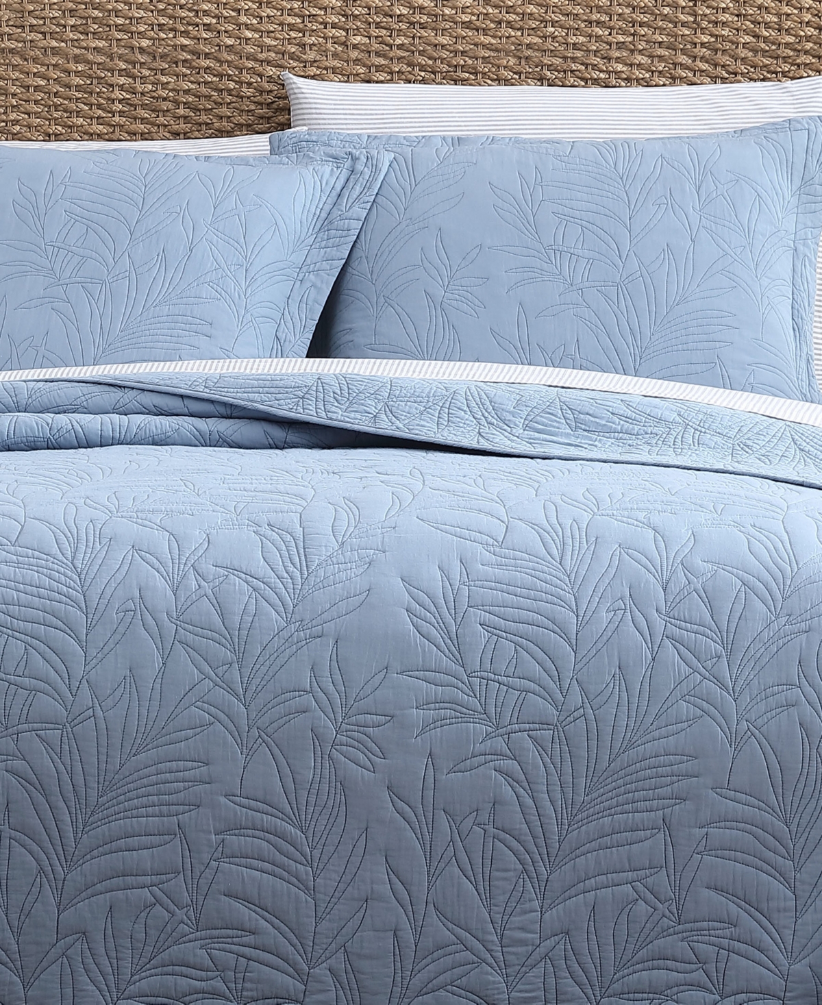 Tommy Bahama Home Solid Costa Sera Cotton Reversible Quilt, Twin In Ocean Blue