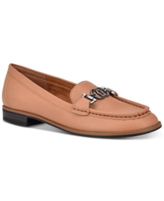 bandolino loafers