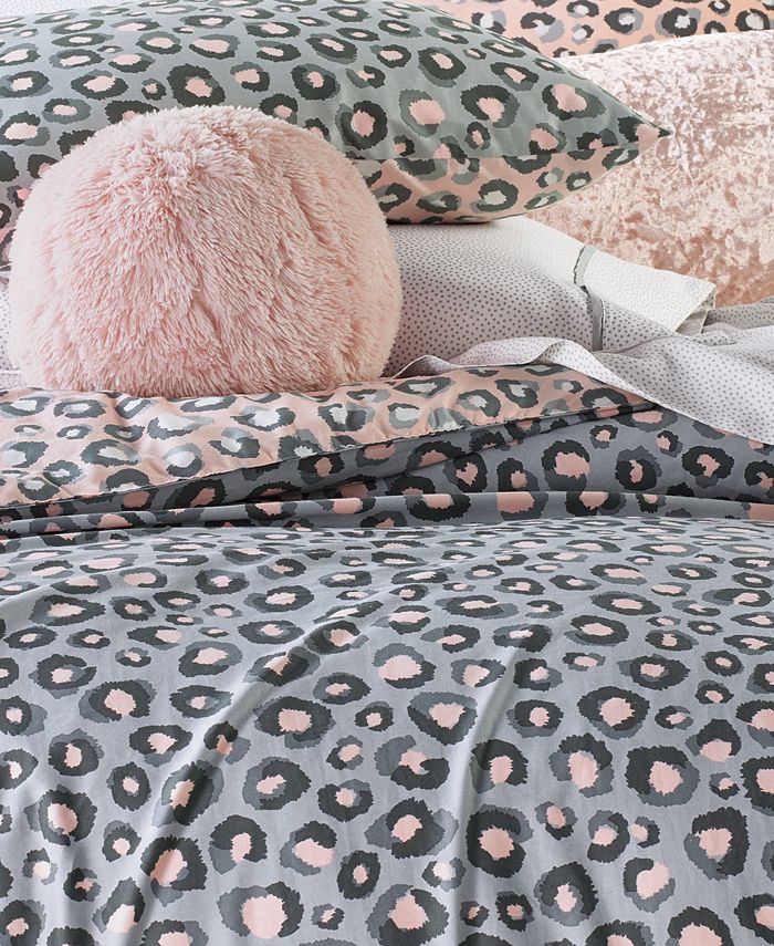 Whim by Martha Stewart Reversible 3Pc. CheetahPrint Full/Queen