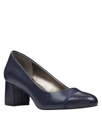 bandolino blue shoes