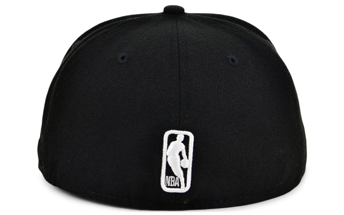 New Era New York Knicks Black White 59fifty Cap In Black
