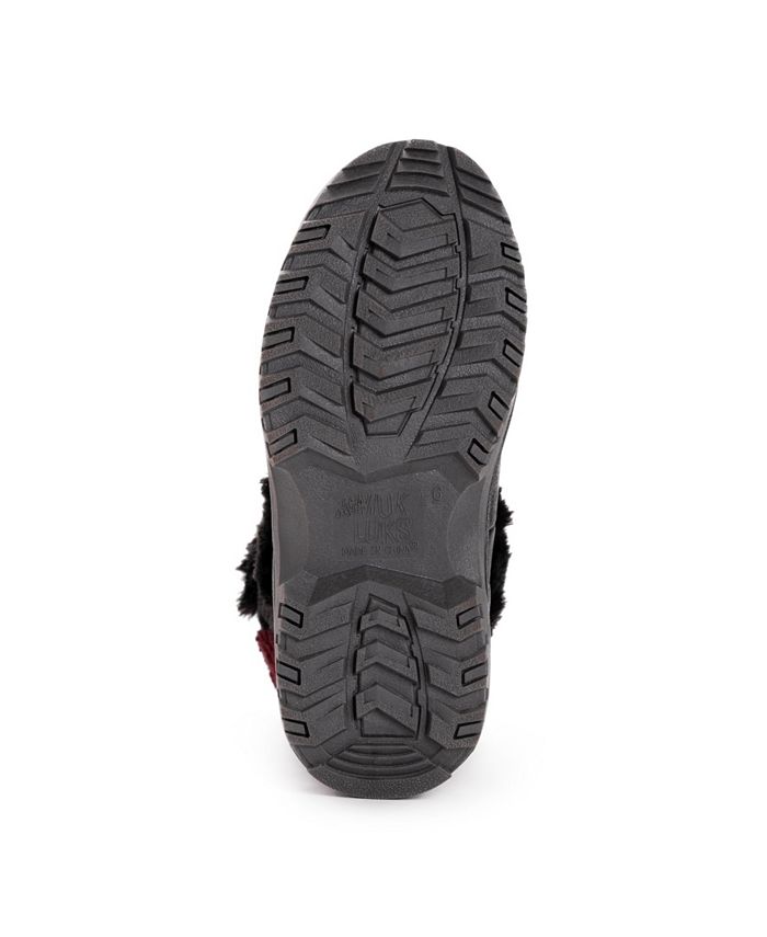 muk luk snow boots