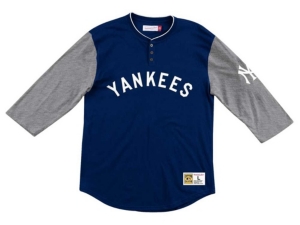 Mitchell & Ness New York Yankees Men's Player Henley Shirt