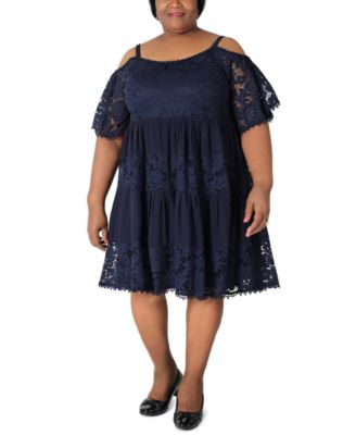 Robbie Bee - Plus Size Cold-Shoulder Lace Dress