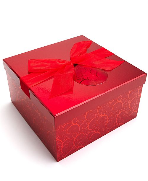 Macy S Receive A Free Gift Box With 99 Online Beauty Purchase