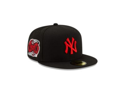 black and red yankee fitted