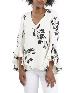 Vince Camuto Petite Flutter Sleeve Floral Whisps V- Neck Tunic In New Ivory