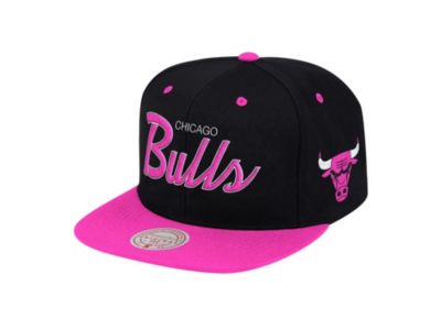 Mitchell & Ness - Chicago Bulls Sweetheart Script Snapback Cap