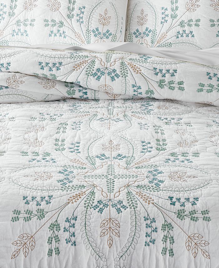 Martha Stewart Collection Embroidered Tile 100 Cotton Full/Queen Quilt