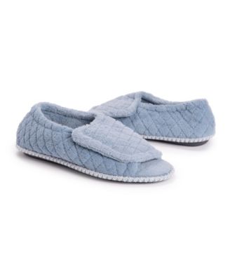 muk luks open toe slippers