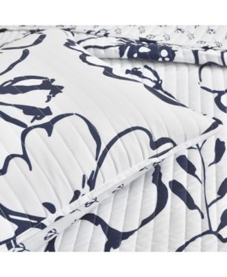 Scandinavian Floral 3 Piece Quilt Set, Full/Queen