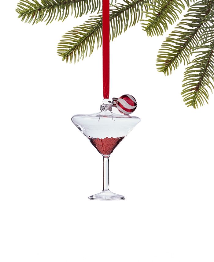 Mistletoe Pine 7 oz. Martini Glass (Set of 2) The Holiday Aisle