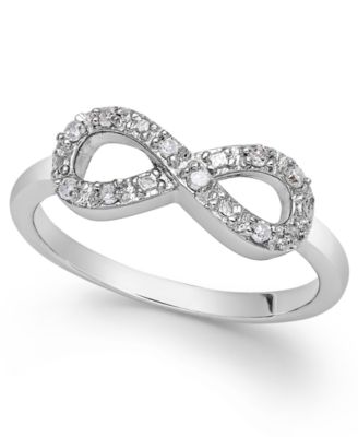 750 white gold diamond ring