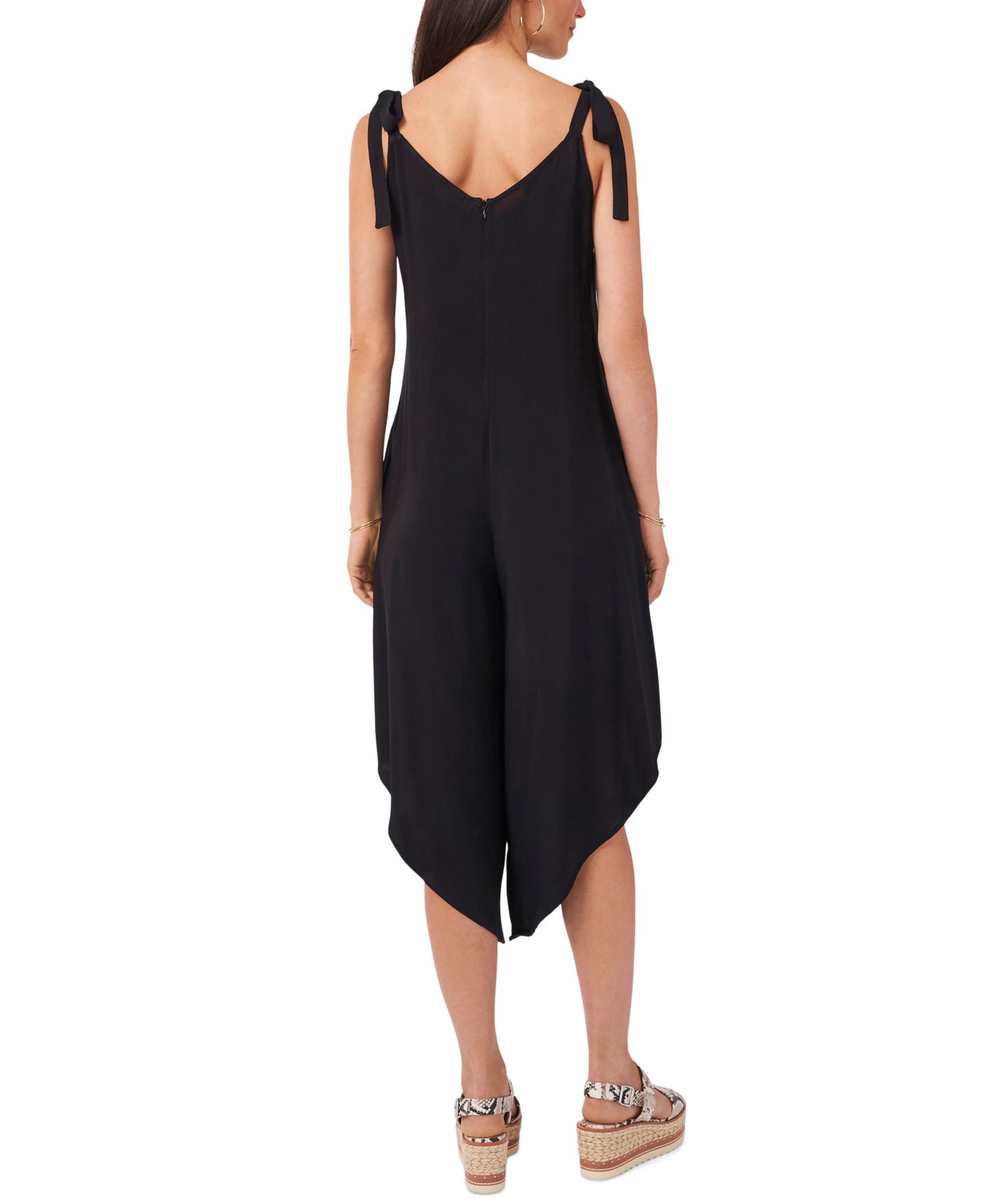 Женский комбинезон Vince Camuto V-Neck Sleeveless Tie-Shoulder Angled-Hem Jumpsuit, цвет: Насыщенный чёрный — фото 2