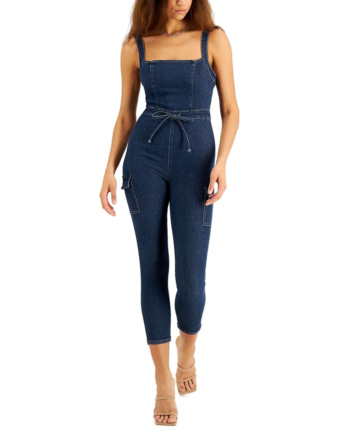 Juniors' Belted Denim Jumpsuit with Ruffle
