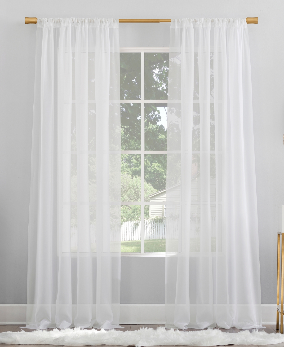 https://slimages.macysassets.com/is/image/MCY/products/2/optimized/19607982_fpx.tif?wid=1200&fmt=jpeg&qlt=100