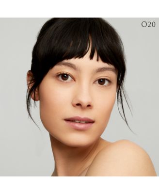 Radiant Fluid Foundation Natural SPF 25