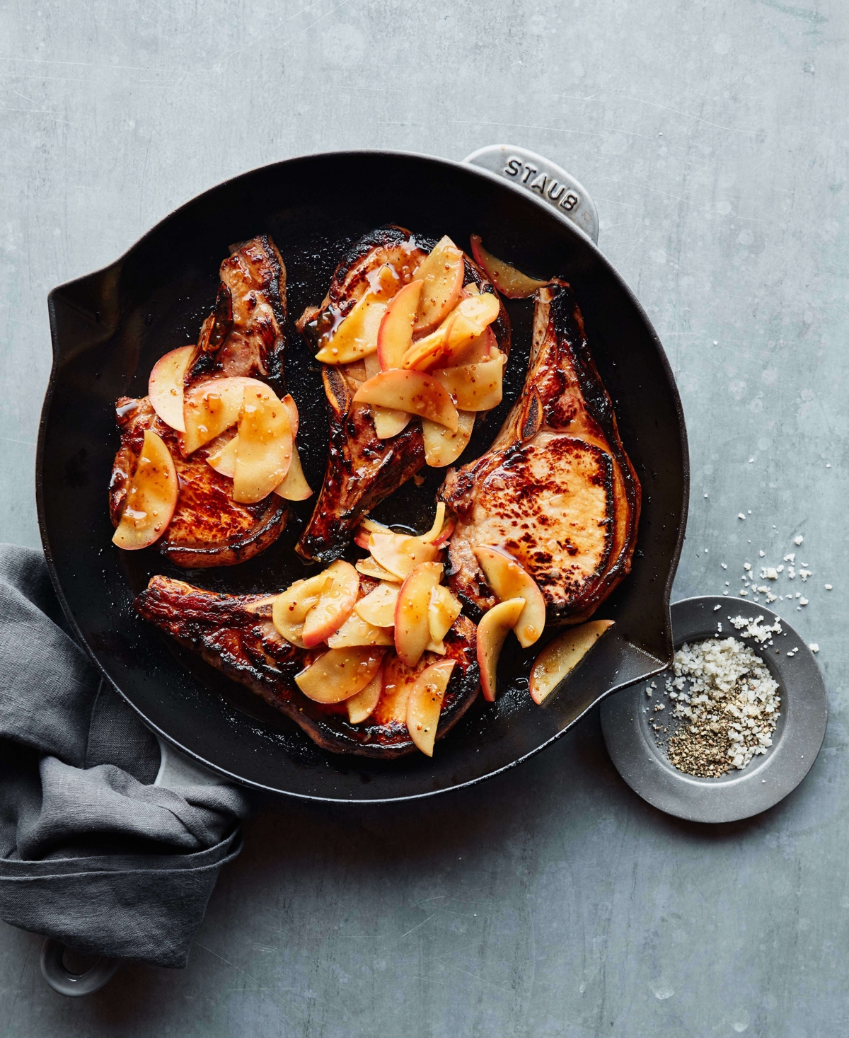 Staub 11-inch Enameled Cast Iron Traditional Deep Skillet In Gray