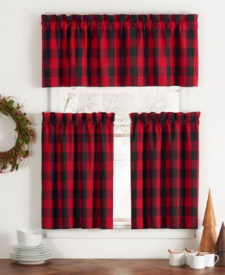 Elrene Farmhouse Living Holiday Collection In Red,black