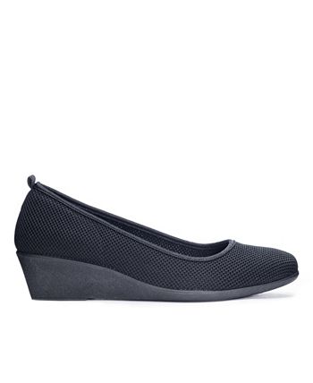 CL by Chinese Laundry Women's Ladylove Pump