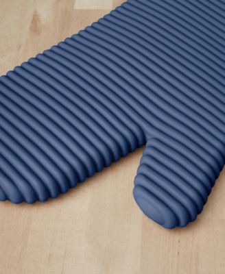 Ribbed Soft Silicone 2-Pc. Oven Mitt Set
