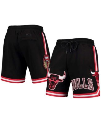 Pro Standard Men's Black Chicago Bulls Chenille Shorts - Macy's