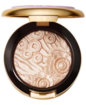 MAC - Lunar Luck Extra Dimension Skinfinish