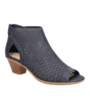 Easy street deals aida sandal