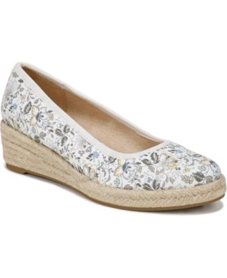 lifestride karma women's espadrille wedges