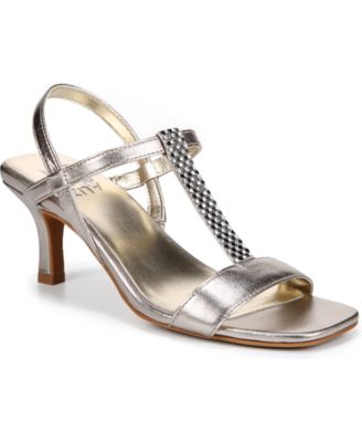 comfortable silver sandals low heel
