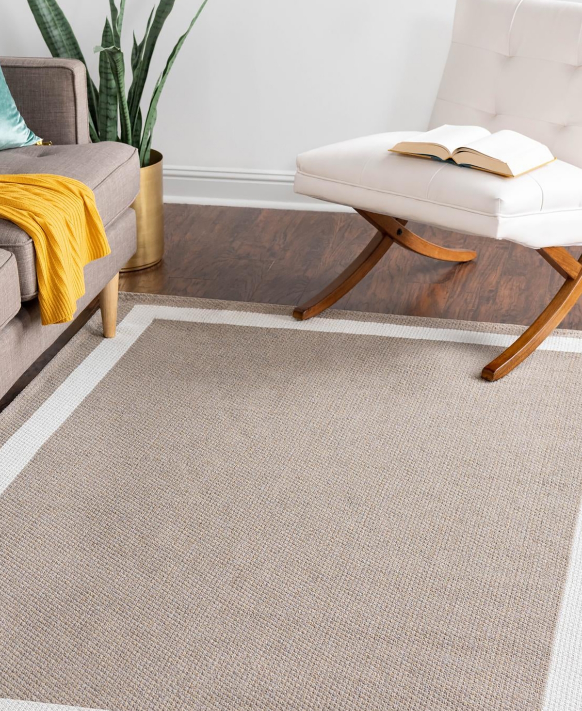 Bayshore Home Illie Border Area Rug