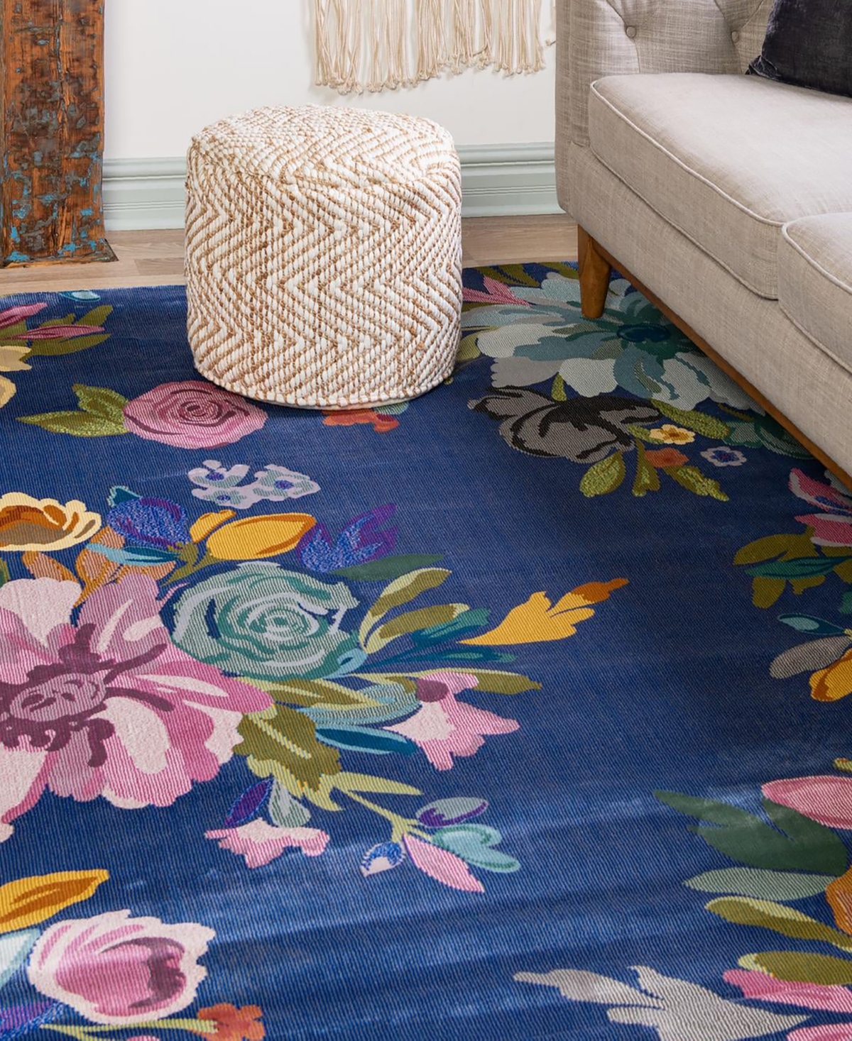 Bayshore Home Prunus Laura Area Rug