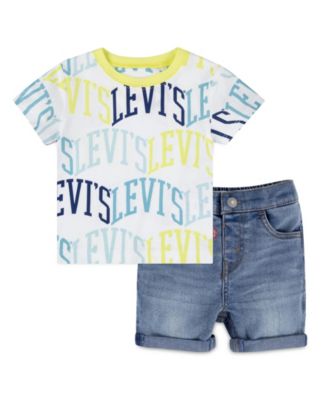 Levi's