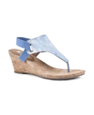 white mountain wedge sandals