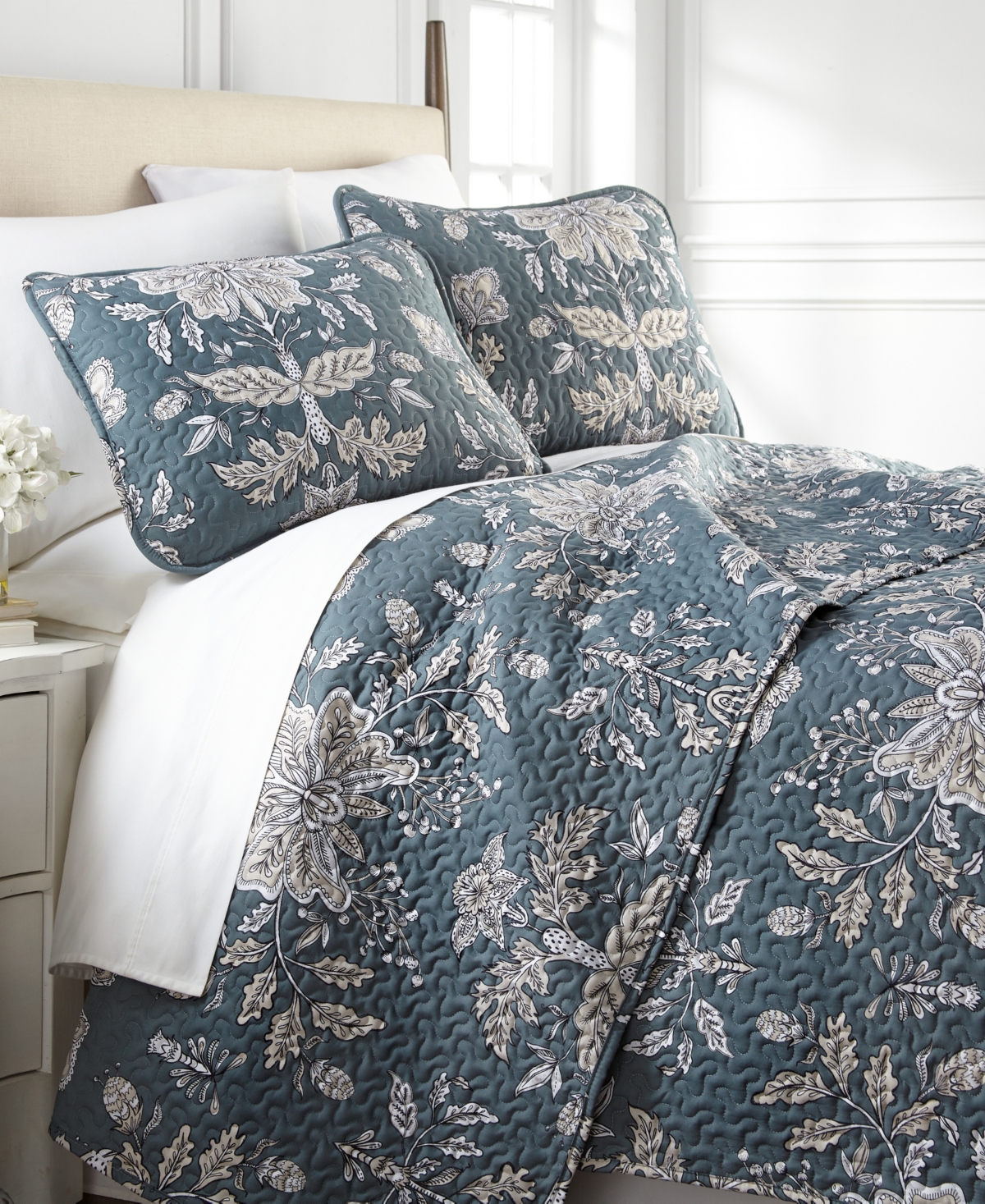 Southshore Fine Linens Vintage-look Garden Quilt And Sham 3 Piece Set, Full Or Queen In Blue