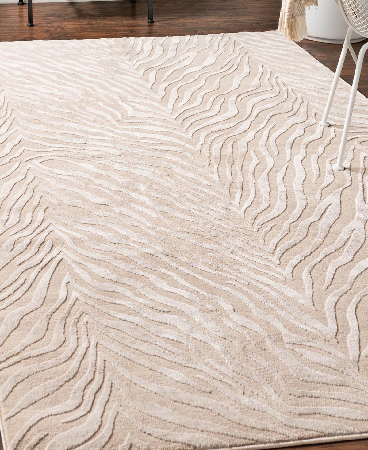 Bayshore Home Islin ISL07 5'3" x 8' Area Rug