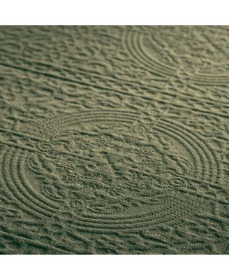 100% Cotton Fleur De Lis Medallion All-Season 3-Piece Coverlet Set, Queen