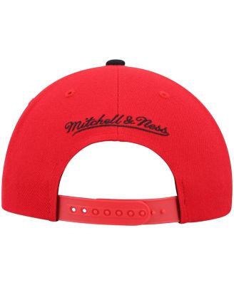 Men's Red and Black Chicago Bulls Hardwood Classics Team Two-Tone 2.0 Snapback Hat
