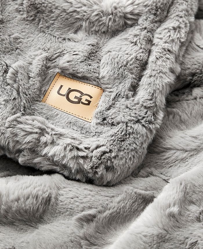 UGG® Olivia Throw Blanket, 70" x 50" & Reviews Blankets & Throws Bed & Bath Macy's