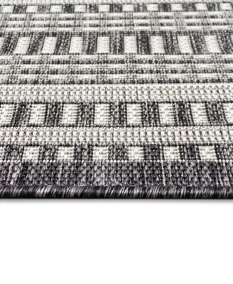 Malibu Etched Border 6'6" x 9'3" Outdoor Area Rug