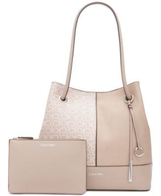 Gabrianna tote sale