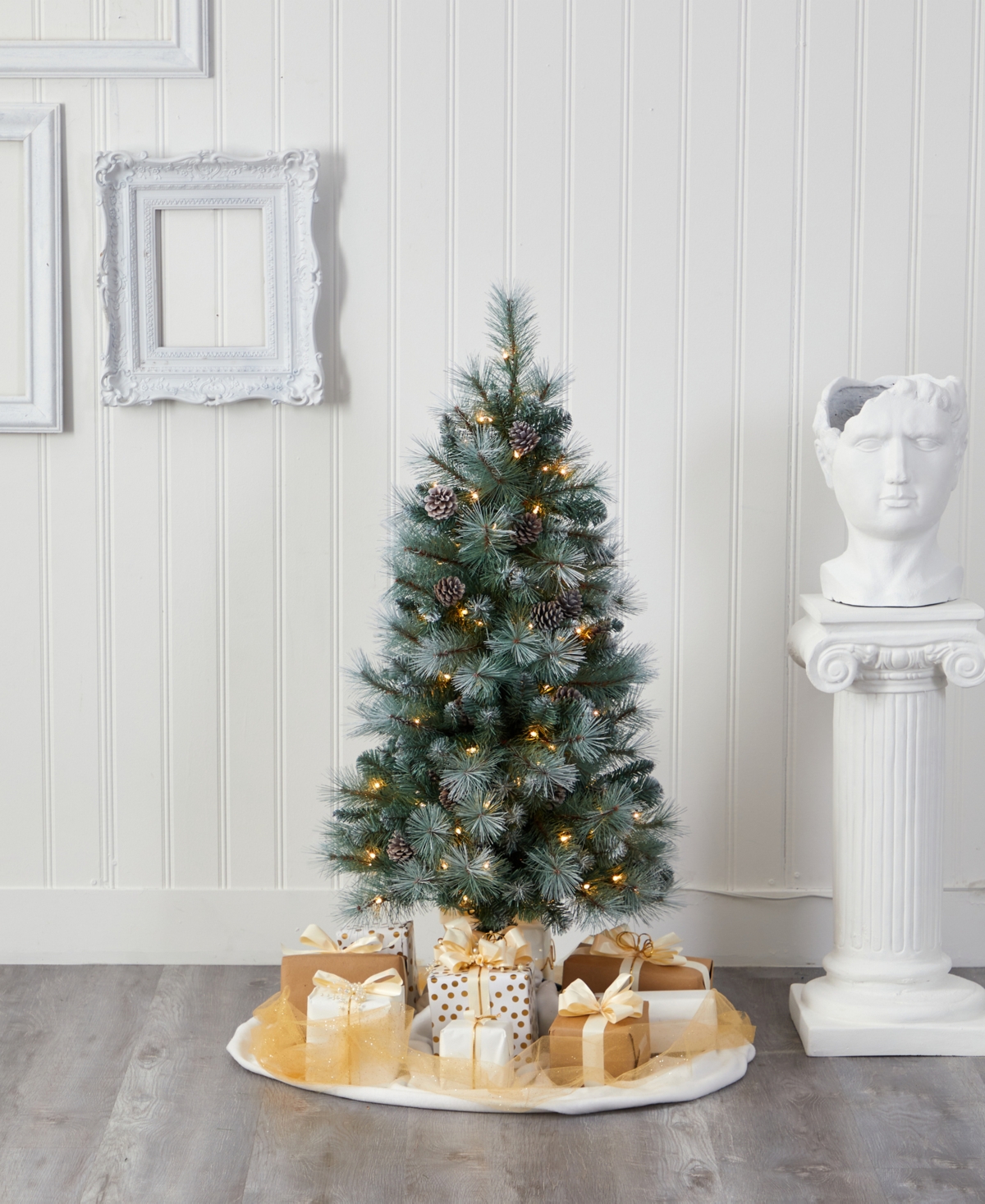 Frosted Tip British Columbia Mountain Pine Artificial Christmas Tree with Lights, Pine Cones and Bendable Branches,