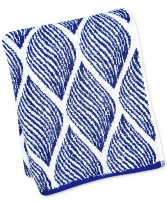 Mainstream International Inc. - Yarn Dyed Jacquard Bath Towel, 30" x 52"