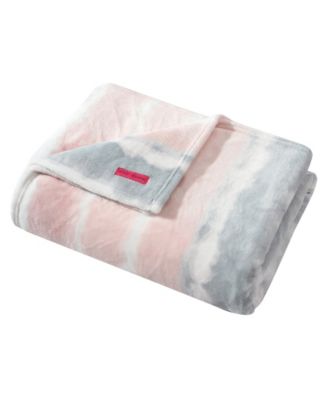 Betsey Johnson Tie Dye Cloud Blankets Bedding In Rose Water