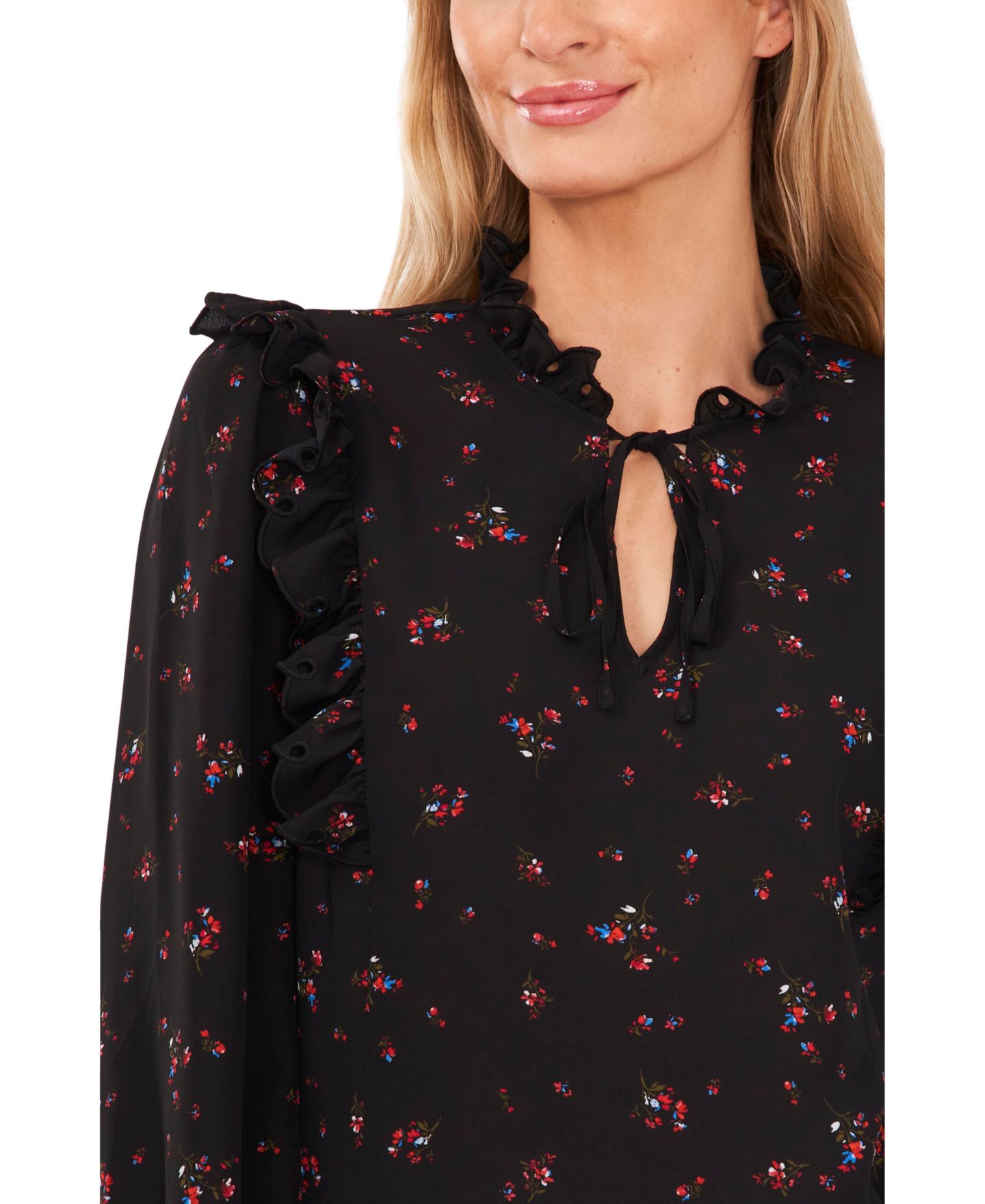 Женская блузка CeCe Long Sleeve Tie-Neck with Eyelet Trim, цвет: Насыщенный чёрный — фото 3