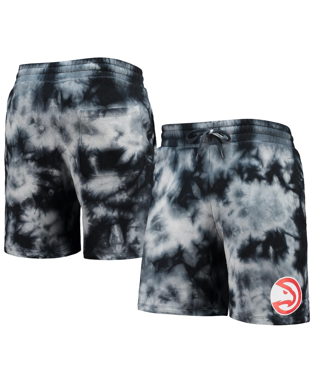 NEW ERA MEN'S NEW ERA BLACK ATLANTA HAWKS FLEECE TIE-DYE SHORTS 