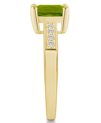 Peridot (1-3/4 ct .t.w.) and Diamond (1/8 ct .t.w.) Ring in 14K Yellow Gold