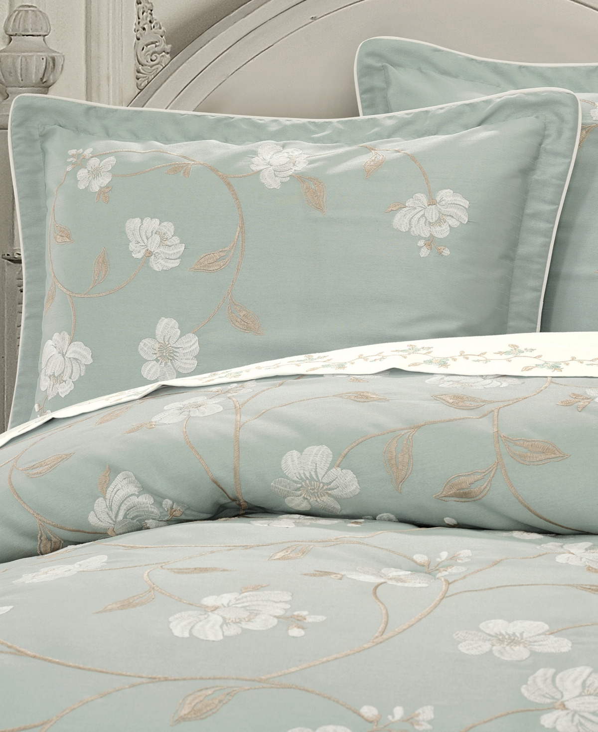 Royal Court Spring Garden 4-Pc. Comforter Set