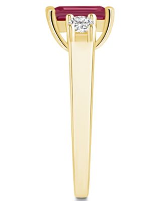 Garnet and Diamond Ring (2 ct.t.w and 1/4 ct.t.w) 14K Yellow Gold